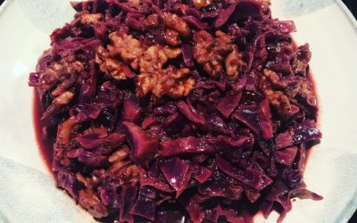 Spiced red cabbage with walnuts